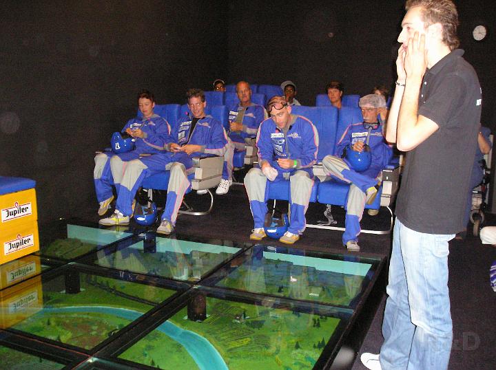 Indoor Skydive 12 augustus 2007 (14).jpg